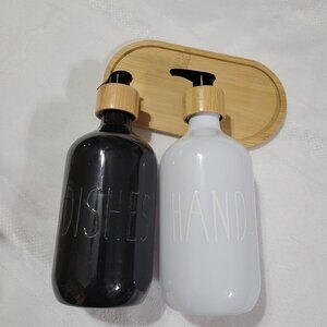 No brand soap dispenser with holder NWOT